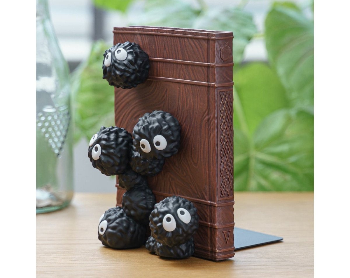 Official Ghibli Totoro Bookend/Figure • My Neighbor Totoro Official Ghibli Totoro Bookend/Figure • My Neighbor Totoro
