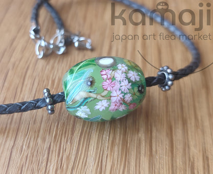 Collier officiel Totoro du musée Ghibli • Bijoux en verre faits main Mon voisin Totoro