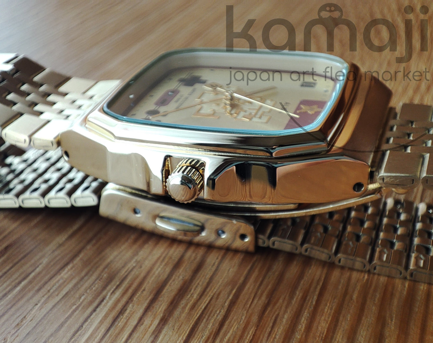 Montre-bracelet officielle Super Mario • Montres japonaises en acier inoxydable doré • ALBA Seiko Nintendo