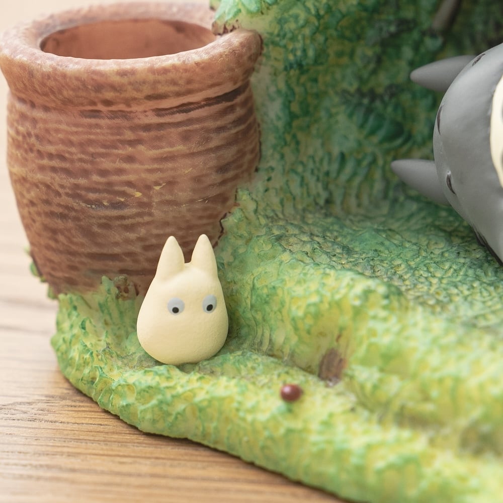 Official Ghibli My Neighbor Totoro Diorama Pen Stand with Paperweight