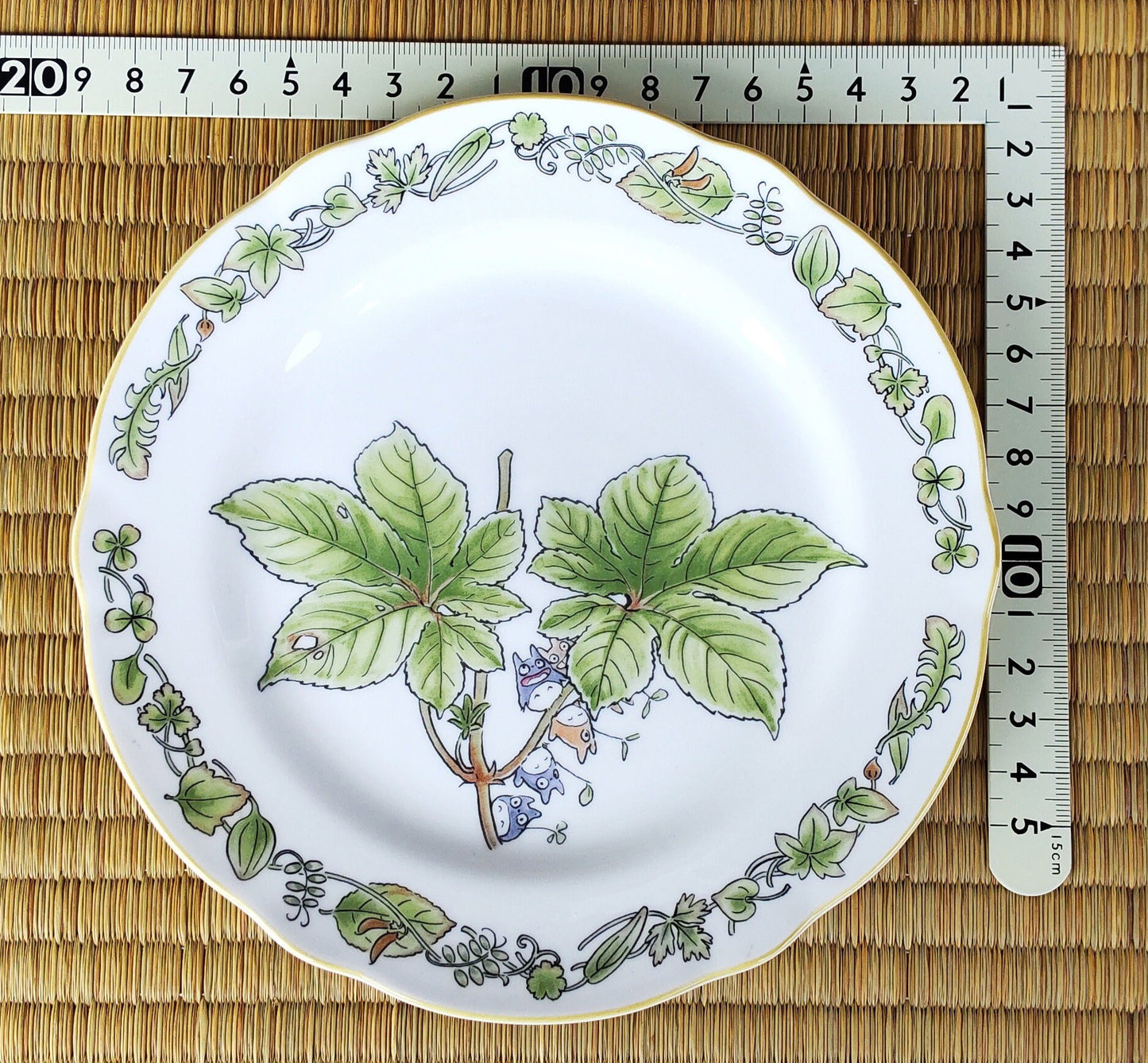 Original Ghibli Totoro 17cm Noritake Plate/Dish • Japanese Ceramic Appetizer/Dessert/Bread Plate • My Neighbor Totoro Tableware/Dinnerware