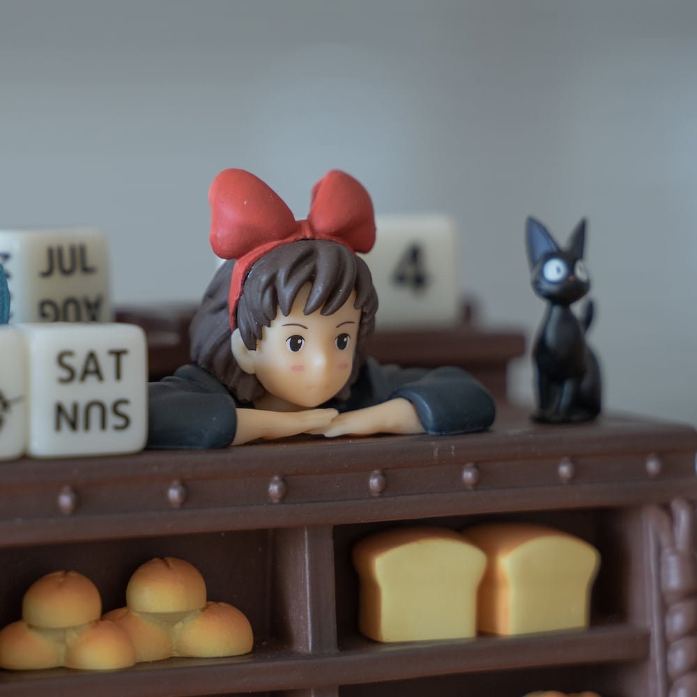 Original Ghibli Perpetual Dice Calendar • Kikis Delivery Service Figure/Figurine/Statue/Replica/Interior Decor/Diorama • Studio Ghibli Gift