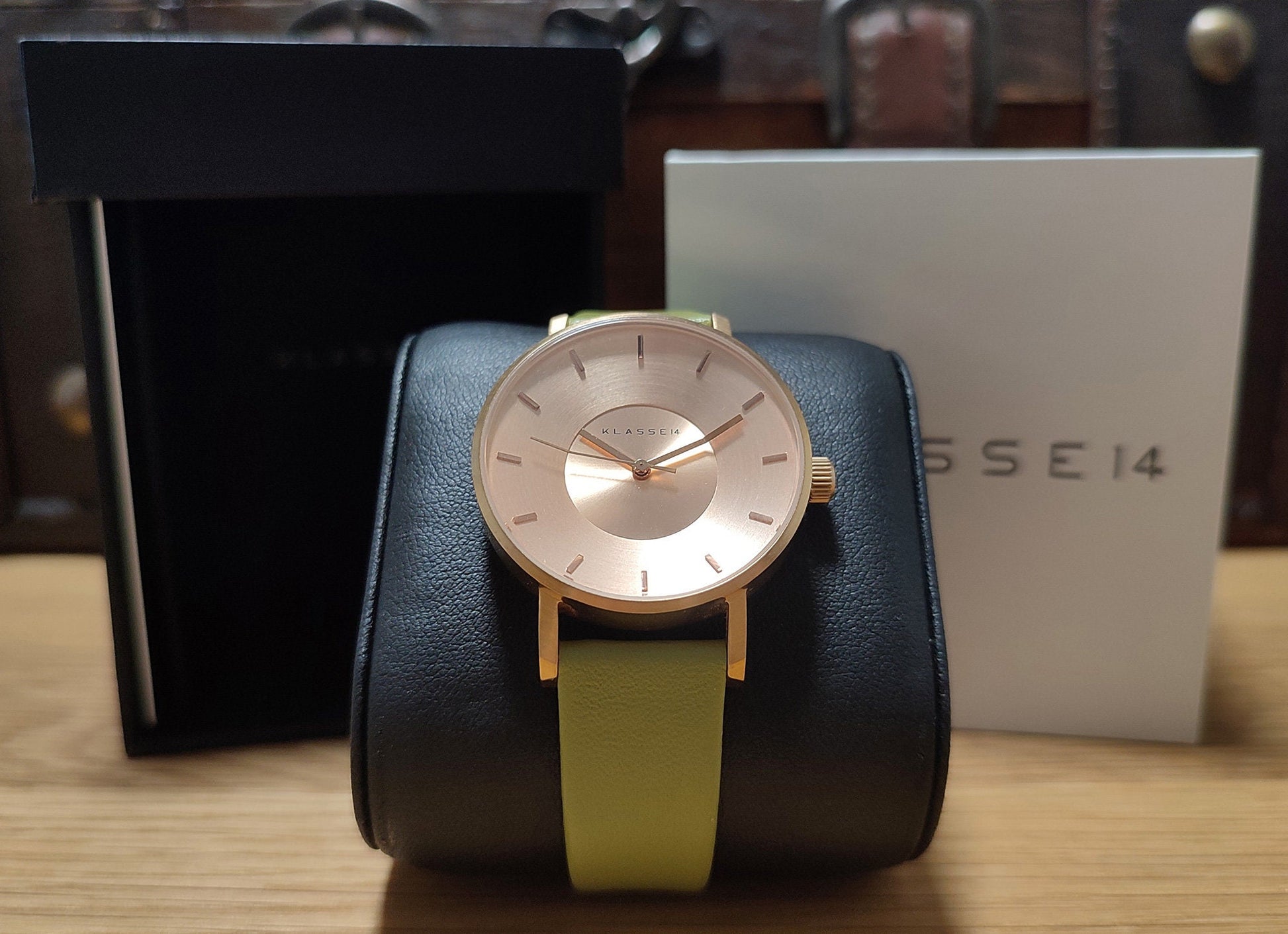 Japanese Watch Volare "Klasse14" • UFO-style Round Wrist Watches for Girl/Women • Green Leather Band • Minimalistic Geometric Design Gift