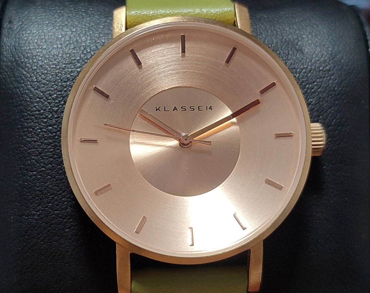 Japanese Watch Volare "Klasse14" • UFO - style Round Wrist Watches for Girl/Women • Green Leather Band • Minimalistic Geometric Design Gift - Kamaji Market
