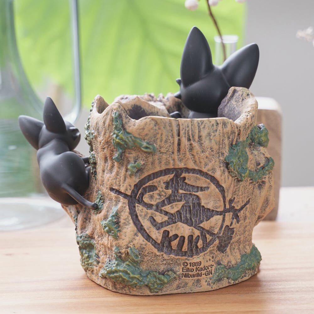 Jiji on the Tree Planter Cover • Kikis Delivery Service Diorama