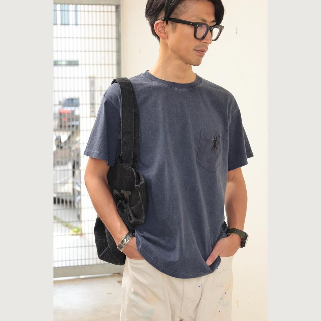 Kikis Delivery Service T-shirt • Navy with Pocket GBL - Kamaji Market