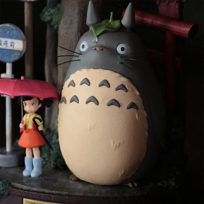 My Neighbor Totoro Light Up Diorama, Theater Poster Art Figure - Kamaji Market