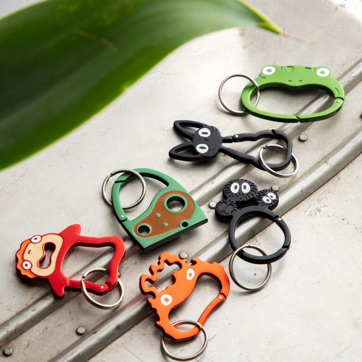 Official Ghibli Calcifer, Jiji, Robot Soldier, Catbus Carabiner/Charm • Howl, Totoro, Laputa, Kiki Snap Link/Decor/Keychain - Kamaji Market