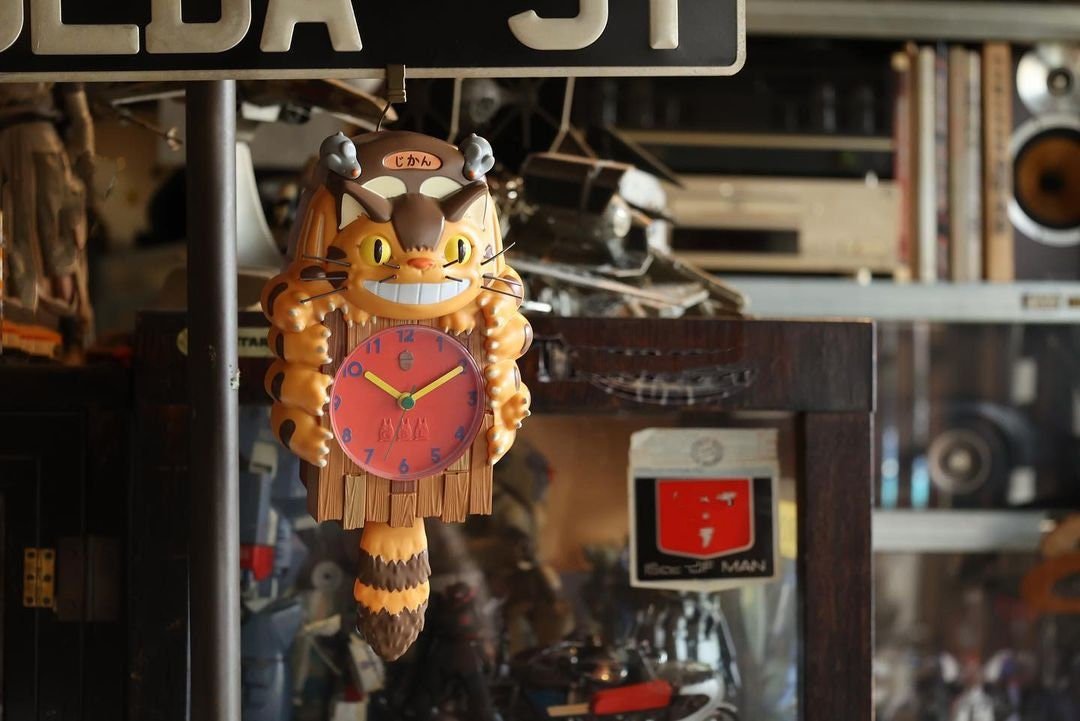 Official Ghibli Catbus Pendulum Clock • My Neighbor Totoro Wall Hanging/Home Decor • GBL - Kamaji Market