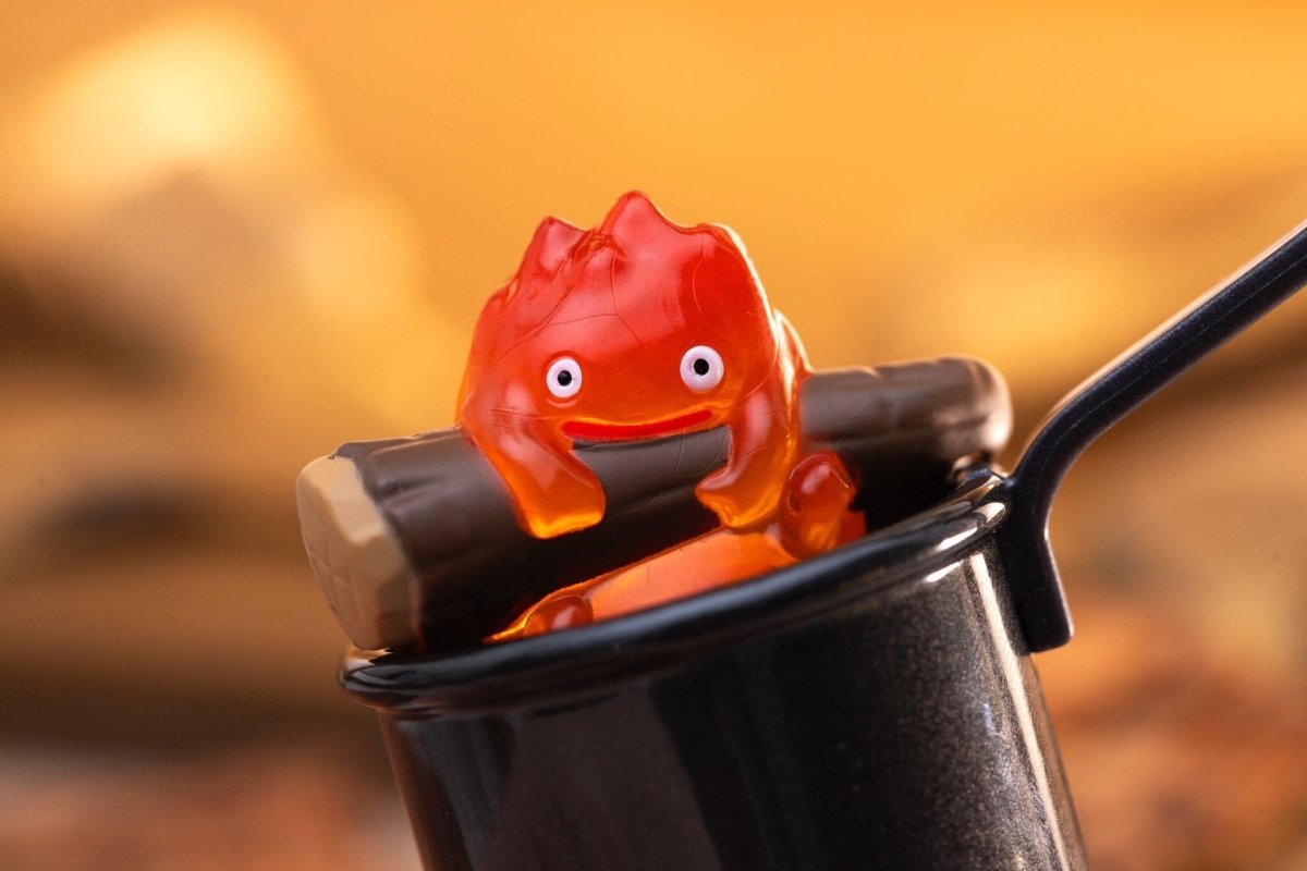 Official Ghibli Howl Figurine/Model Car • Howls Moving Castle Figure/Toy/Miniature/Home Decor • Calcifer Tomica - Kamaji Market