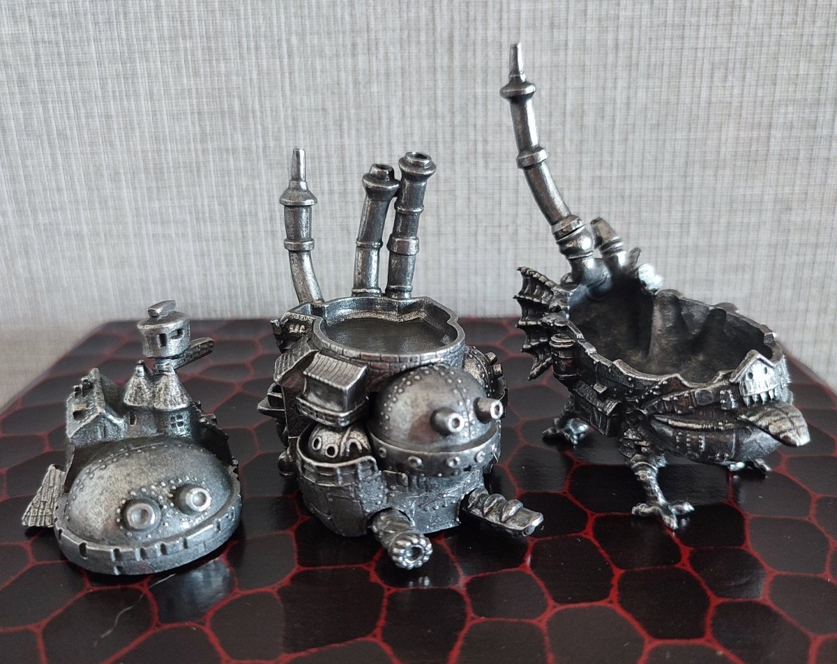 Official Ghibli Howls Moving Castle Metallic Jewelry Box • Ghibli Museum Exclusive - Kamaji Market
