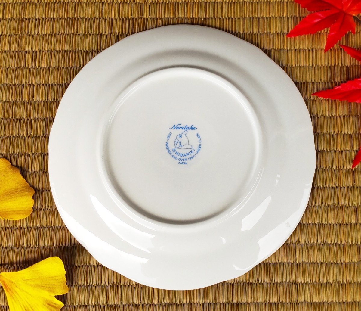 Official Ghibli Totoro 17cm Noritake Plate/Dish • Japanese Ceramic Appetizer/Dessert/Bread Plate • My Neighbor Totoro Tableware/Dinnerware - Kamaji Market