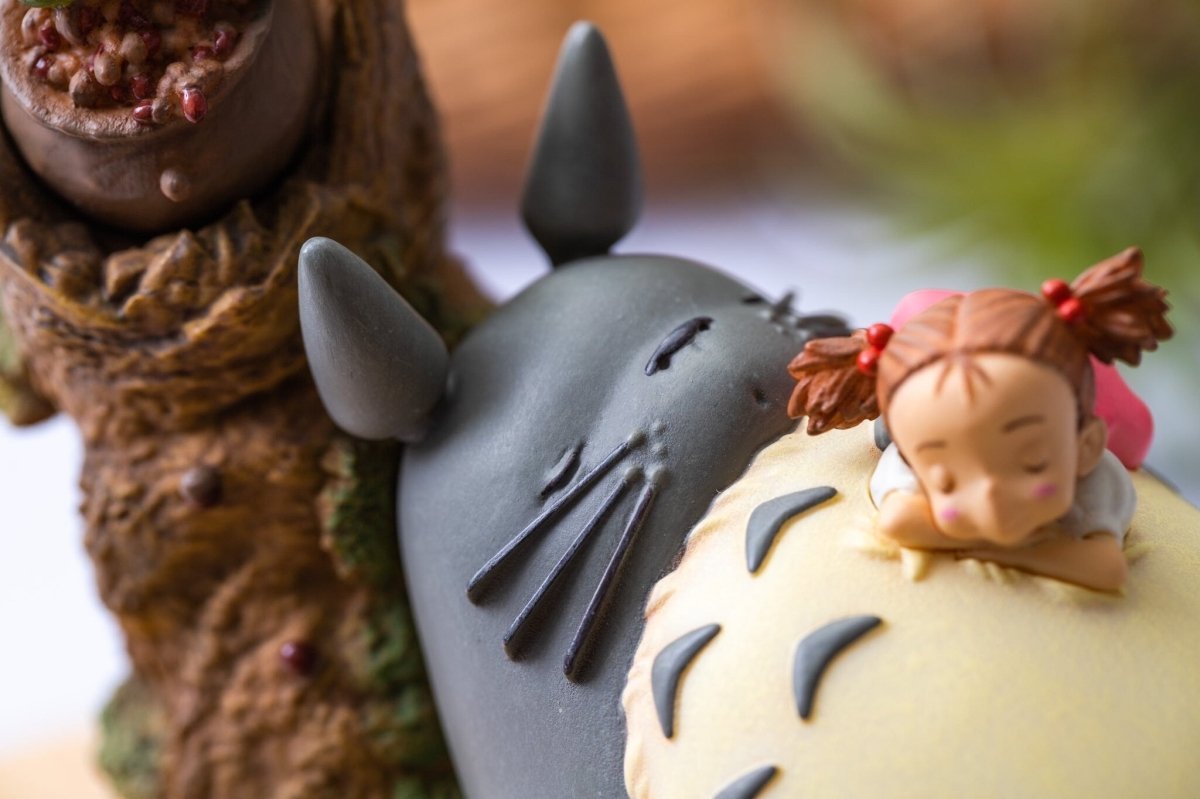 Official Ghibli Totoro and Mei Figure/Music Box • My Neighbor Totoro Home Decor/Interior Diorama - Kamaji Market