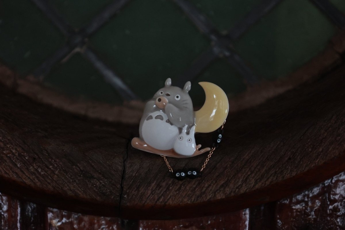 Official Ghibli Totoro Brooch "Moonlit Night" • My Neighbor Totoro Pin/Badge/Breastpin/Clip • Japanese Jewelry - Kamaji Market