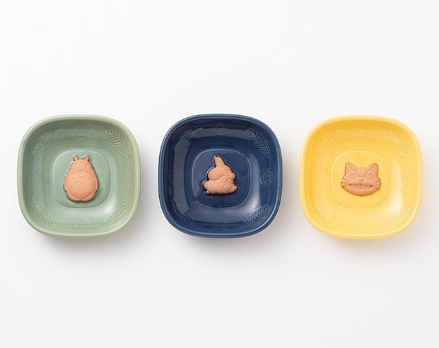 Official Ghibli Totoro Handmade Dish/Display Tray SET of 3 • My Neighbor Totoro Decorative Plate/Bowl • Japanese Pottery Home Decor - Kamaji Market
