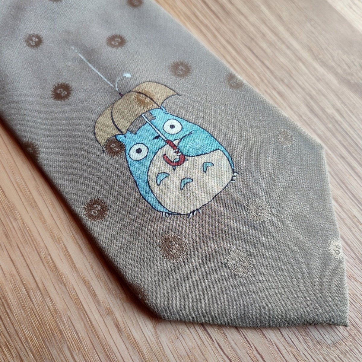 Official Ghibli Totoro Necktie • My Neighbor Totoro Neckwear/Ascot/Cravat/Accent Clothes • Beige Silk Neck Tie - Kamaji Market