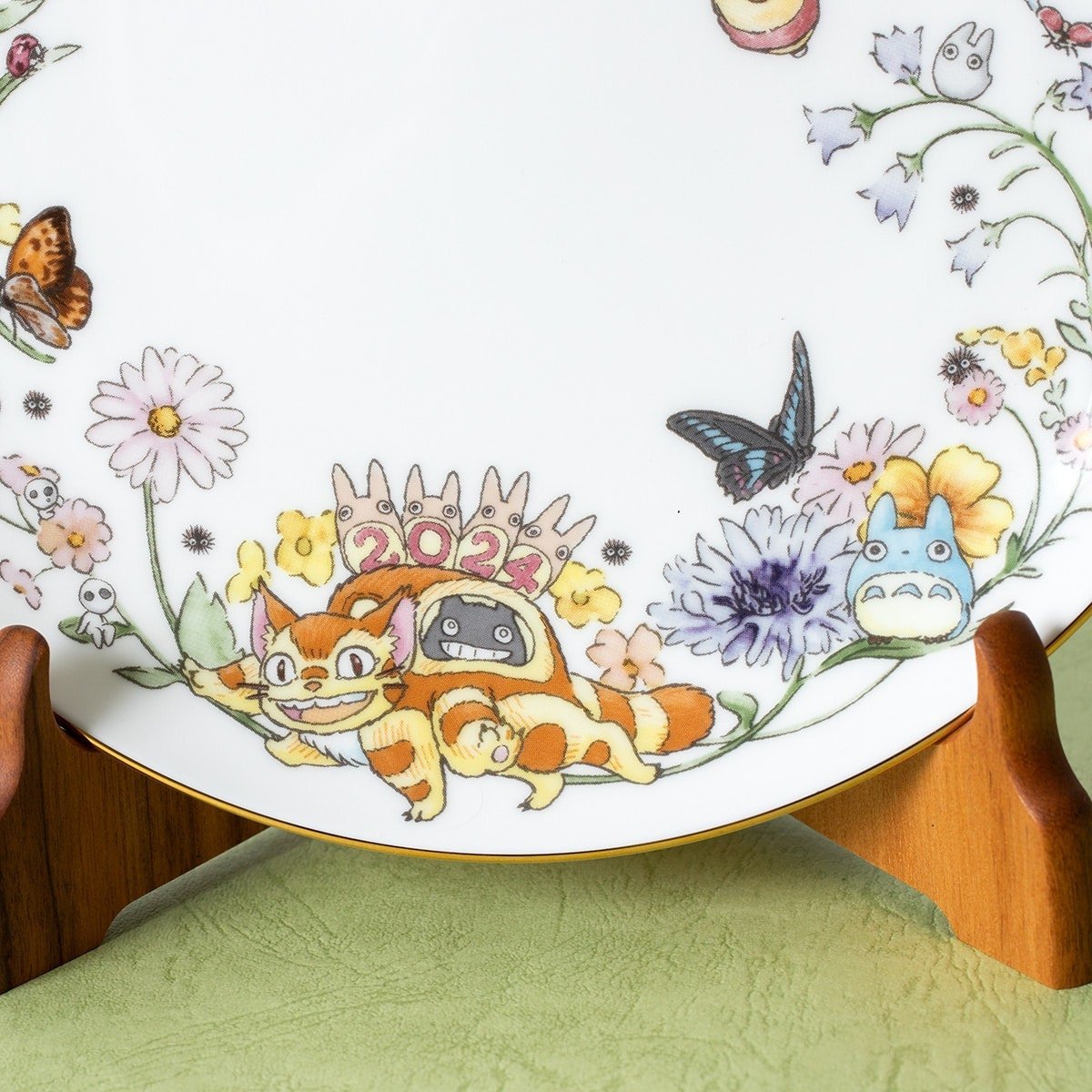 Official Ghibli Totoro Plate 2024 Noritake • My Neighbor Totoro Dinner Plate • Japanese Tableware/Dinnerware - Kamaji Market