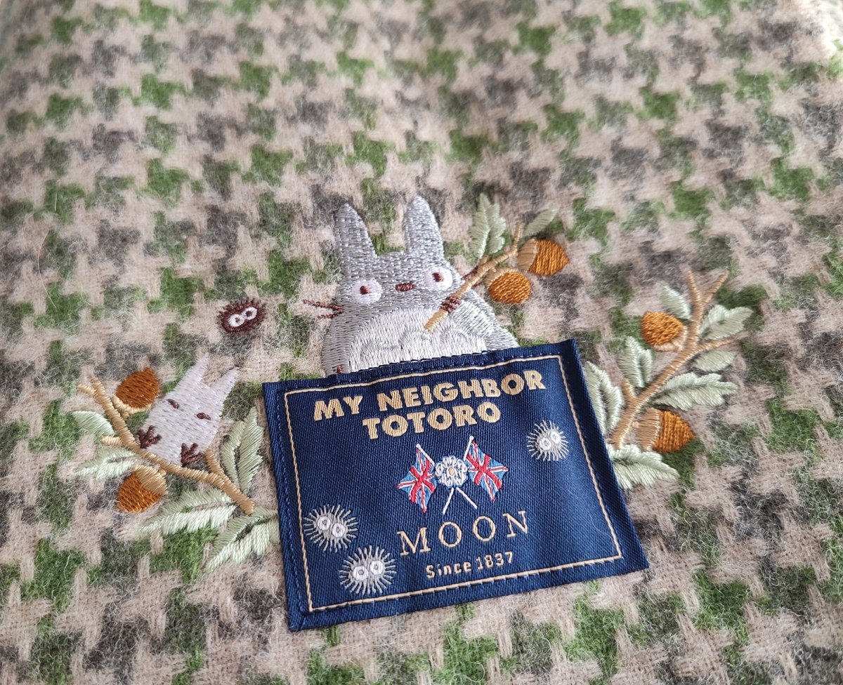Official Ghibli Woolen Shoulder Shawl/Scarf • My Neighbor Totoro Jacquard Stole/Tippet/Cape/Put-on/Muffler - Kamaji Market