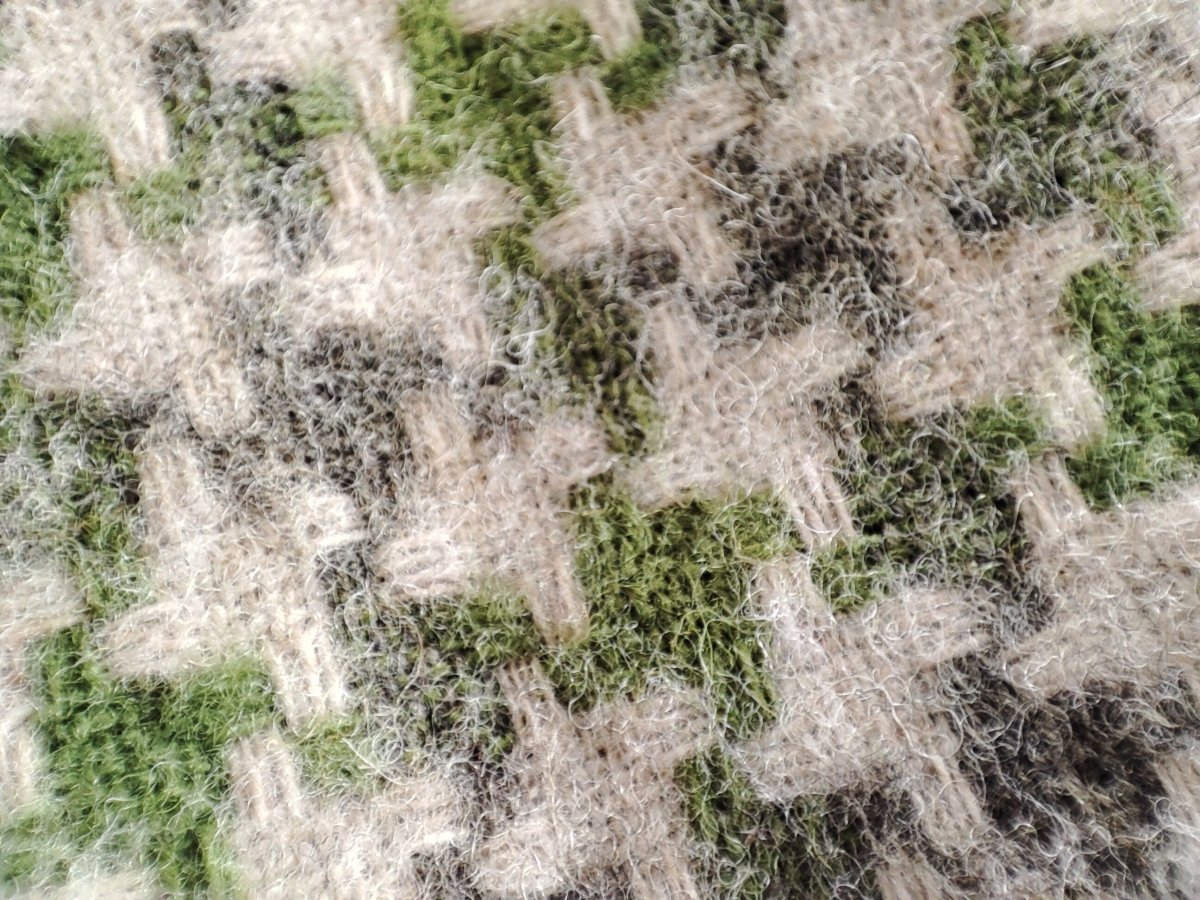 Official Ghibli Woolen Shoulder Shawl/Scarf • My Neighbor Totoro Jacquard Stole/Tippet/Cape/Put-on/Muffler - Kamaji Market