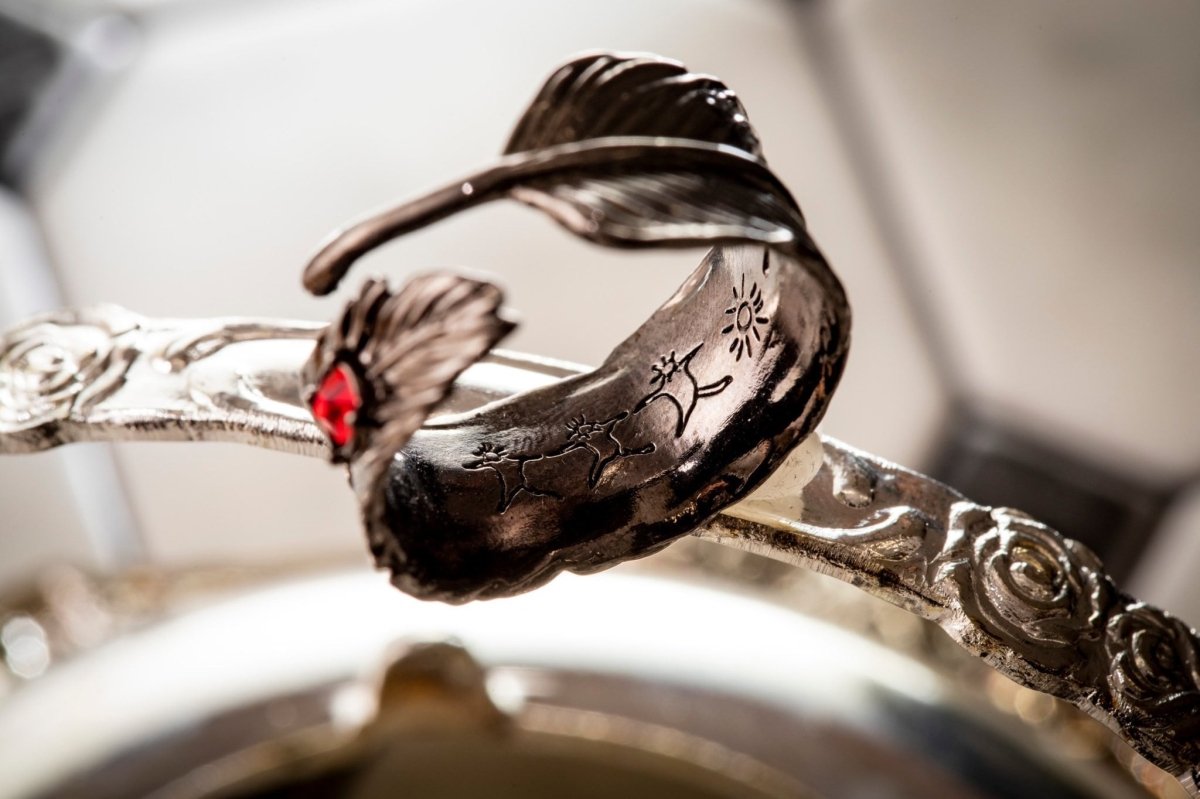 Official Studio Ghibli "Howl's Black Feathers" Ring • Howls Moving Castle Free Size Ring • Japanese Handmade Jewelry Gift - Kamaji Market