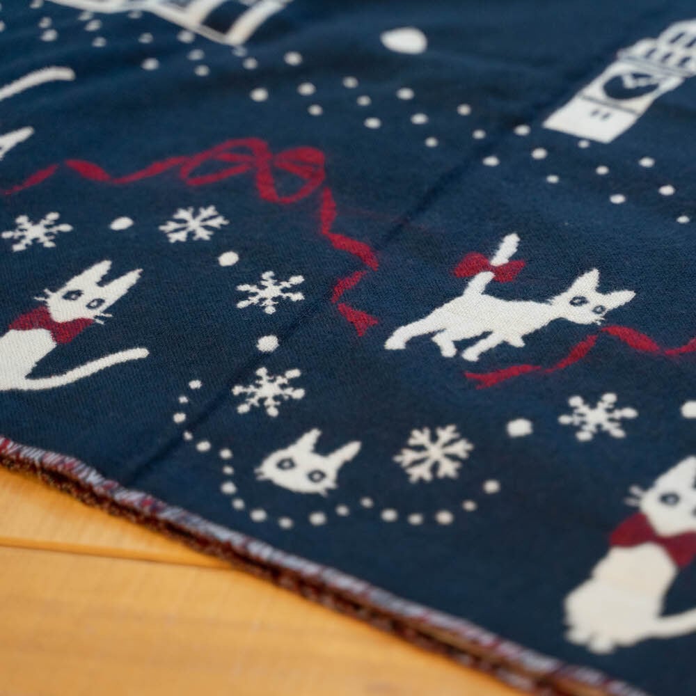 Official Studio Kikis Delivery Service Shoulder Shawl • Jacquard Stole/Scarf/Muffler with Jiji Cat - Kamaji Market