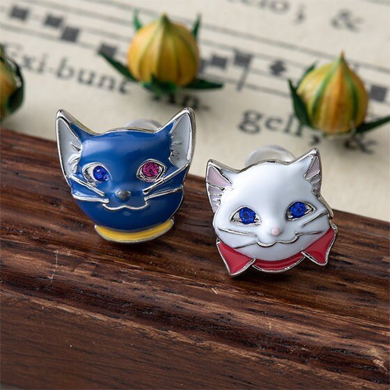 The Cat Returns Earrings • Lune and Yuki Cats Pierce • Japanese Anime Jewelry - Kamaji Market