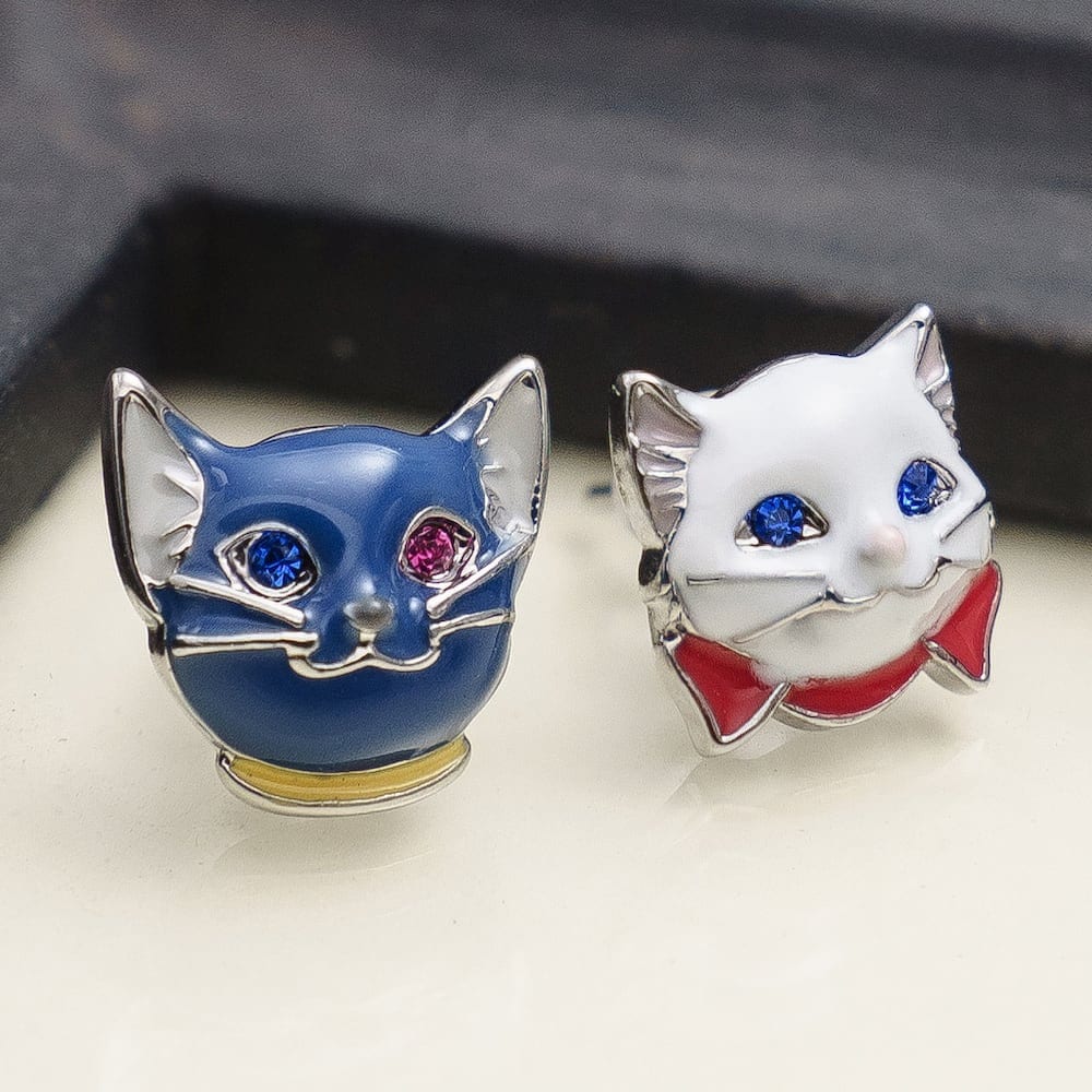 The Cat Returns Earrings • Lune and Yuki Cats Pierce • Japanese Anime Jewelry - Kamaji Market