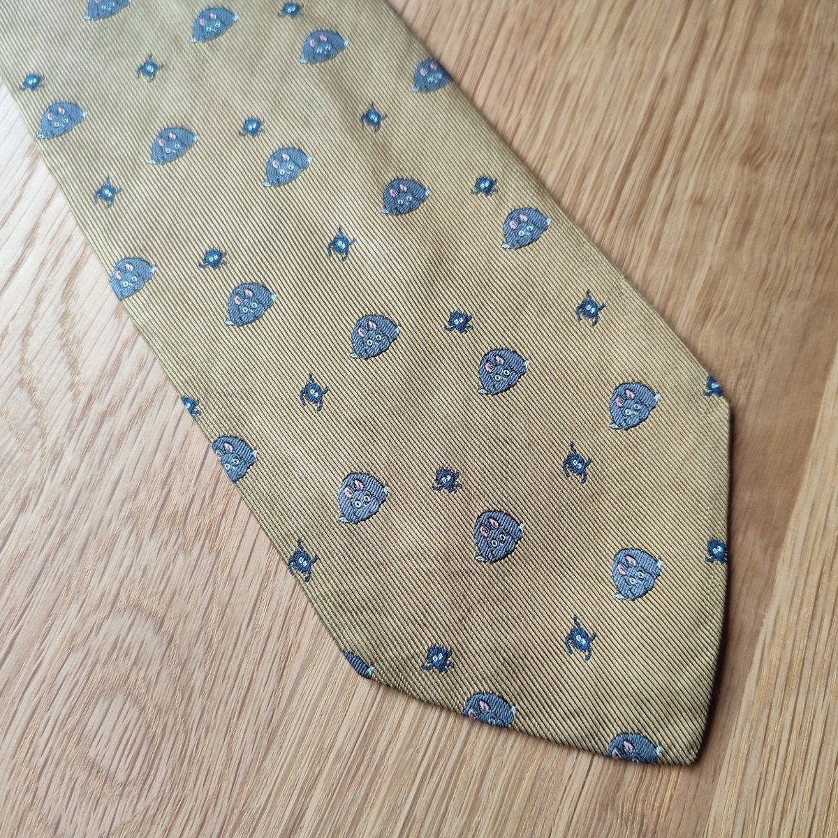 Vintage* Official Ghibli Bo Mouse Necktie • Spirited Away Neckwear/Ascot/Cravat/Accent Clothes • Gold Silk Neck Tie - Kamaji Market