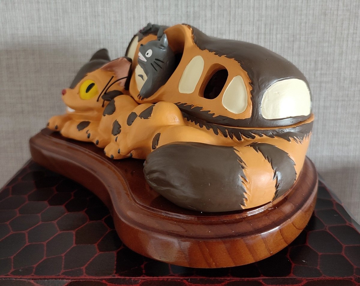Vintage* Official Ghibli Catbus Figure/Music Box • My Neighbor Totoro Figurine/Diorama/Home Decor/Interior Design - Kamaji Market