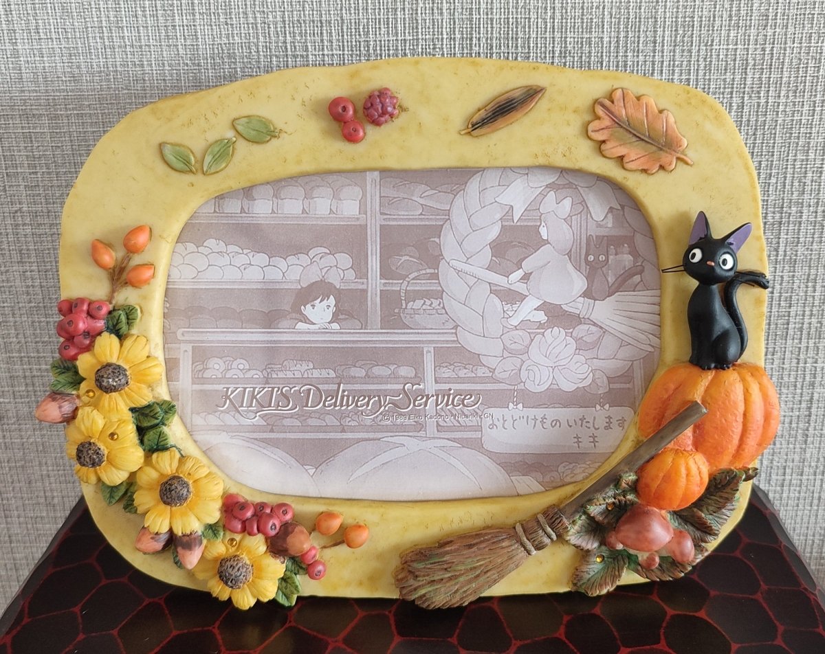 Vintage* Official Ghibli Jiji Photo Frame/Interior Diorama • Kikis Delivery Service Figure/Figurine/Home Decor - Kamaji Market
