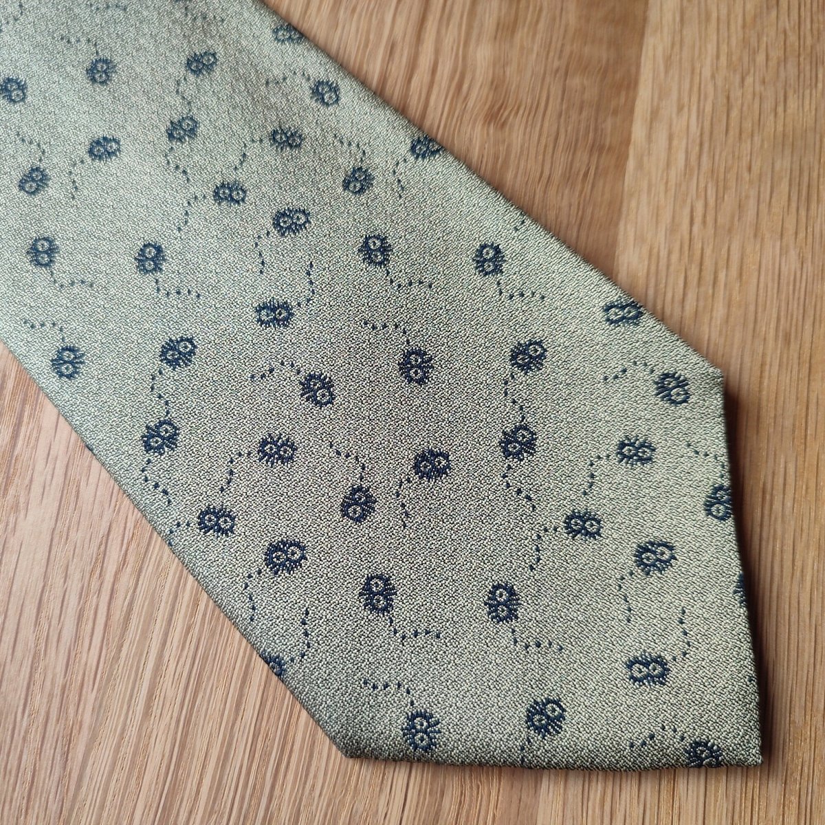 Vintage* Official Ghibli Totoro Necktie • My Neighbor Totoro Neckwear/Ascot/Cravat/Accent Clothes • Gold Silk Neck Tie - Kamaji Market