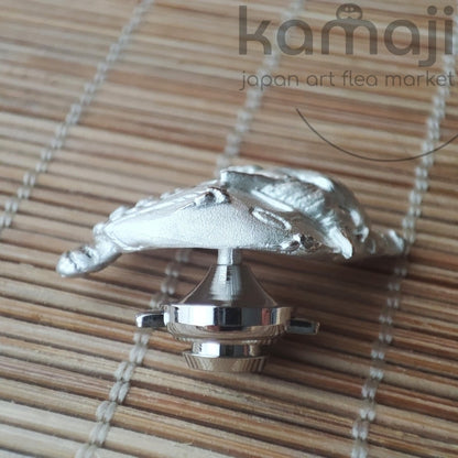 Vintage* Official Studio Ghibli My Neighbor Totoro Silver Lapel Pin/Brooch with Catbus • Cominica - Kamaji Market