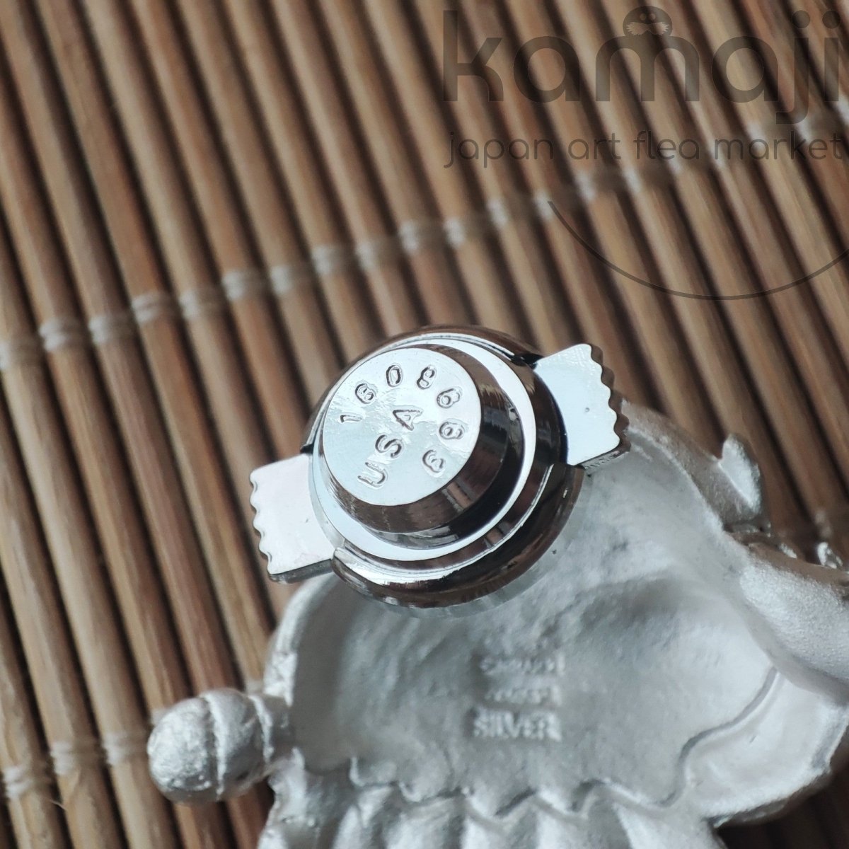Vintage* Official Studio Ghibli My Neighbor Totoro Silver Lapel Pin/Brooch with Catbus • Cominica - Kamaji Market