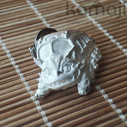 Vintage* Official Studio Ghibli My Neighbor Totoro Silver Lapel Pin/Brooch with Catbus • Cominica - Kamaji Market