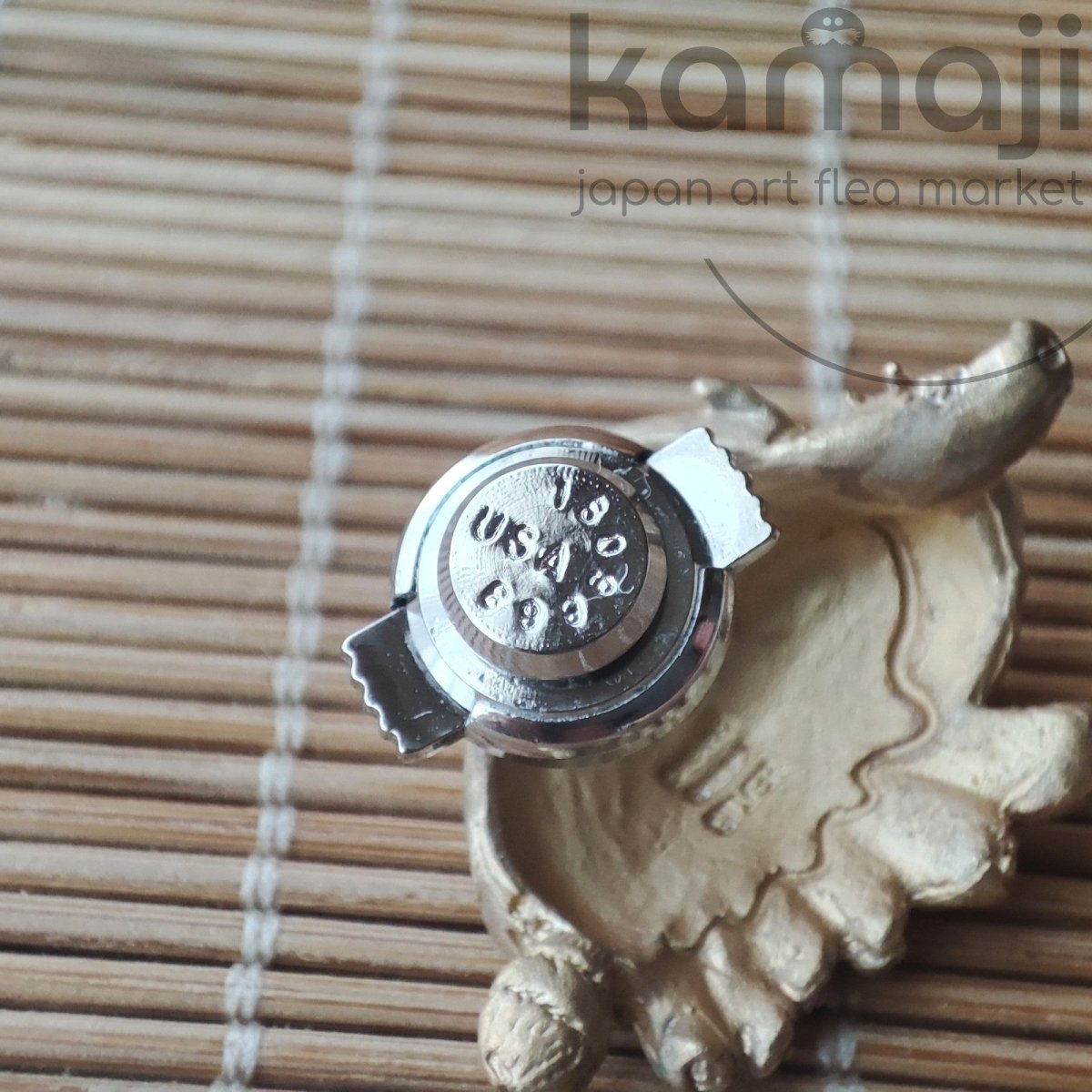 Vintage* Official Studio Ghibli My Neighbor Totoro Silver Lapel Pin/Brooch with Catbus Golden • Cominica - Kamaji Market